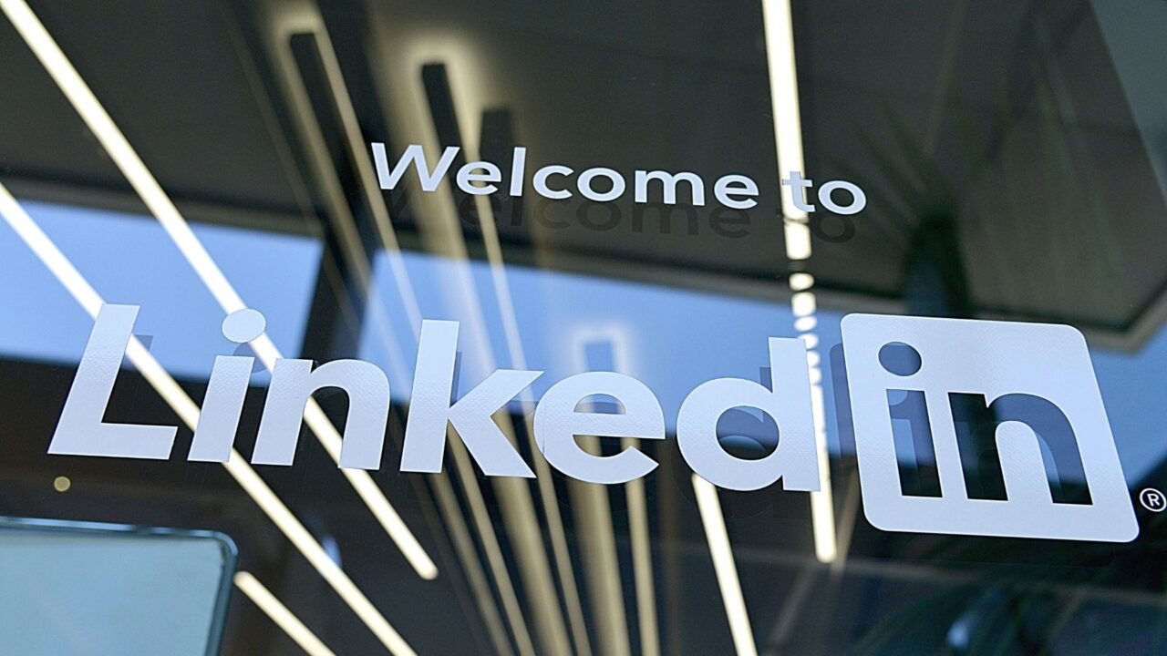 外資系企業への転職にはLinkedInを活用する